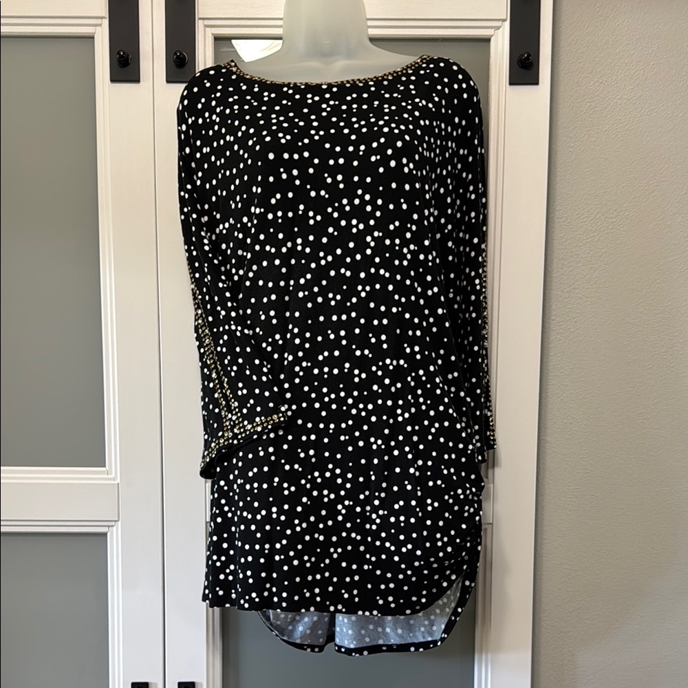 Tahari Black and White Ruched Blouse